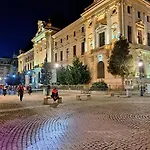 Amytis Flat Old City *