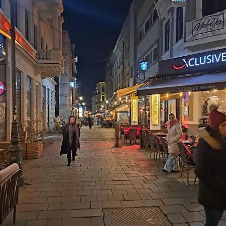 Amytis Flat Old City