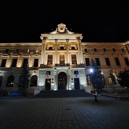 Amytis Flat Old City * Boekarest