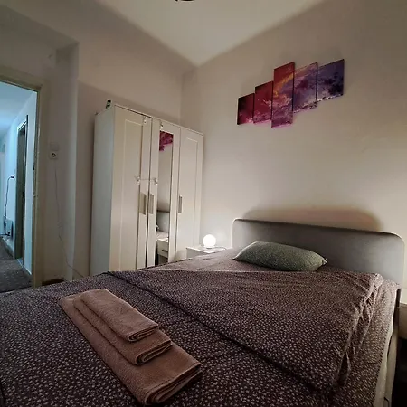 Amytis Flat Old City Boekarest