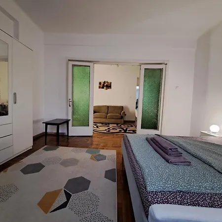 Amytis Flat Old City * Boekarest