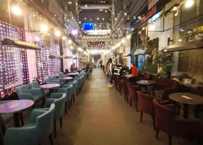 Amytis Flat Old City *