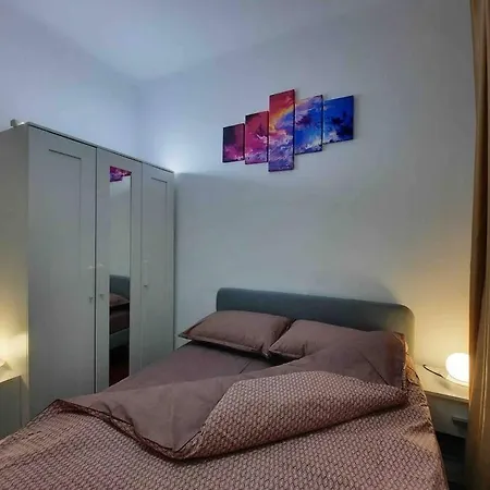 Amytis Flat Old City Apartment Bucharest